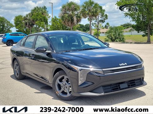 New 2026 Kia K4 FWD image 1