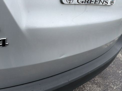 Used 2015 Toyota RAV4 LE AWD/4WD image 12