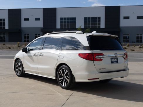 Used 2019 Honda Odyssey Elite image 4