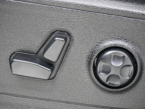 Used 2019 RAM 1500 Big Horn AWD/4WD image 14