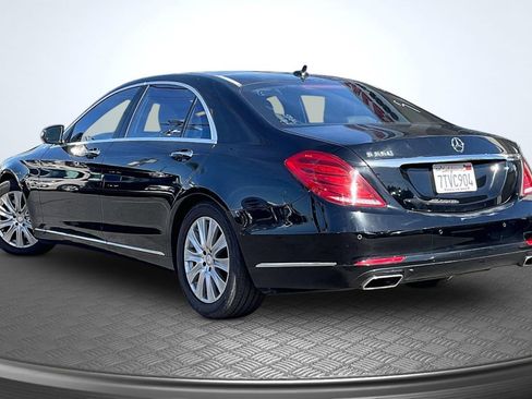 Used 2015 Mercedes-Benz S 550 Sedan image 2