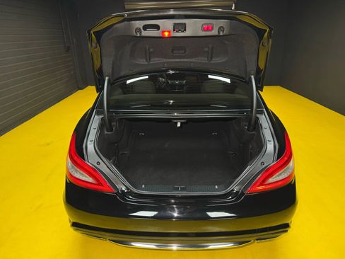 Used 2012 Mercedes-Benz CLS 550 image 9