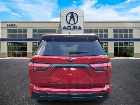 Used 2024 Toyota Sequoia Platinum AWD/4WD image 4