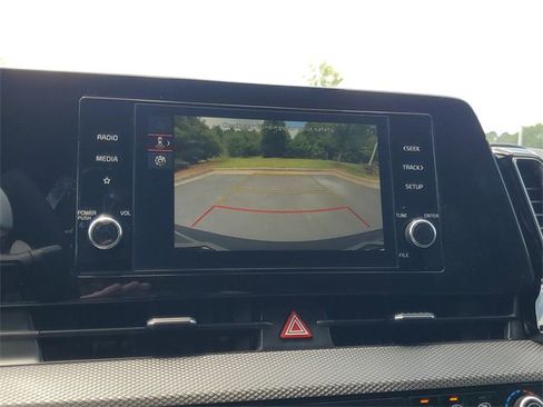 New 2025 Kia Sportage LX image 22