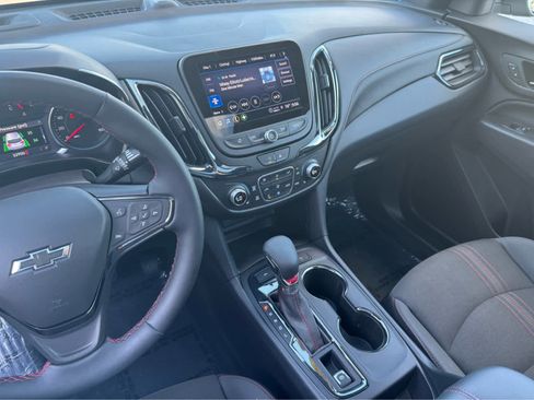 Used 2024 Chevrolet Equinox RS image 28
