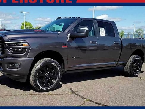 New 2026 RAM 3500 Laramie AWD/4WD image 4
