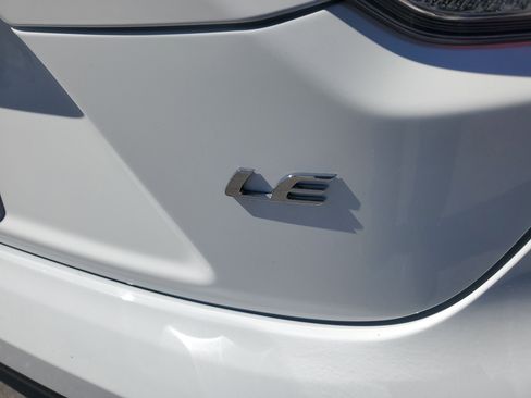 Used 2025 Toyota Corolla LE image 9