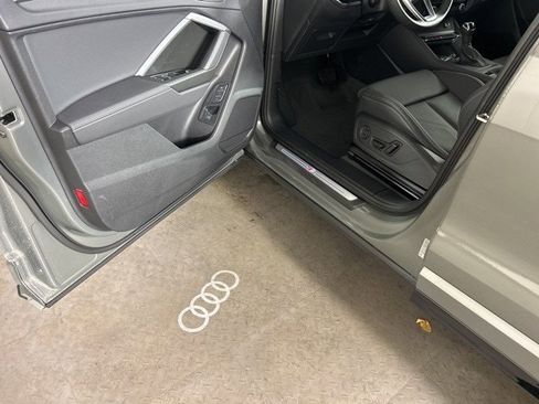 New 2025 Audi Q3 2.0T Premium image 18