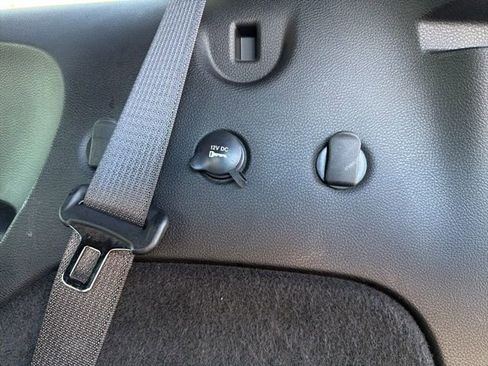 Used 2023 Dodge Durango GT image 12