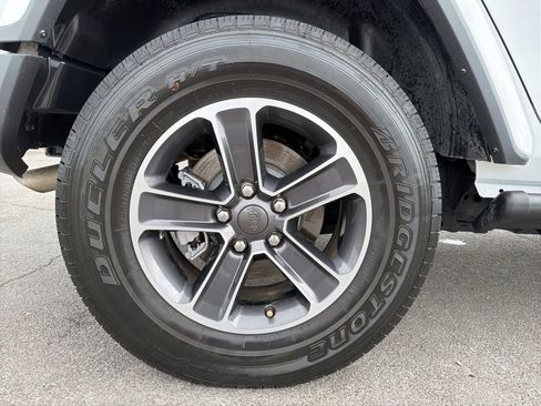 Used 2023 Jeep Wrangler Sahara w/ Cold Weather Group image 13