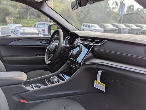 New 2026 Jeep Grand Cherokee Laredo X image 26