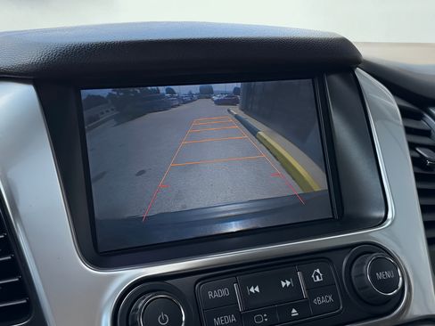 Used 2015 Chevrolet Suburban LTZ RWD image 60