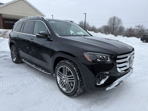 New 2026 Mercedes-Benz GLS 450 4MATIC image 2