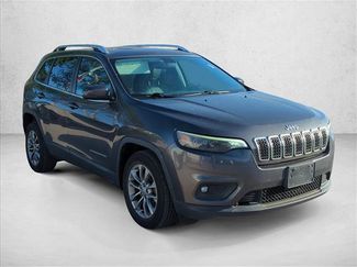 Used 2019 Jeep Cherokee Latitude Plus FWD video 3