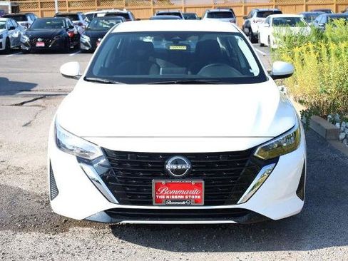 Certified 2025 Nissan Sentra SV FWD image 4