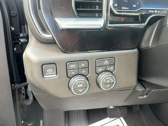 Used 2022 Chevrolet Silverado 1500 RST w/ Redline Edition AWD/4WD image 21
