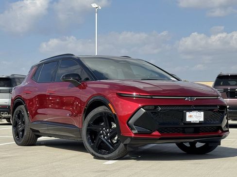 New 2026 Chevrolet Equinox EV RS image 2