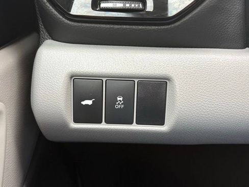 Used 2025 Honda Pilot EX-L image 24