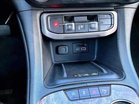 Certified 2023 GMC Acadia Denali w/ Black Diamond Edition image 26