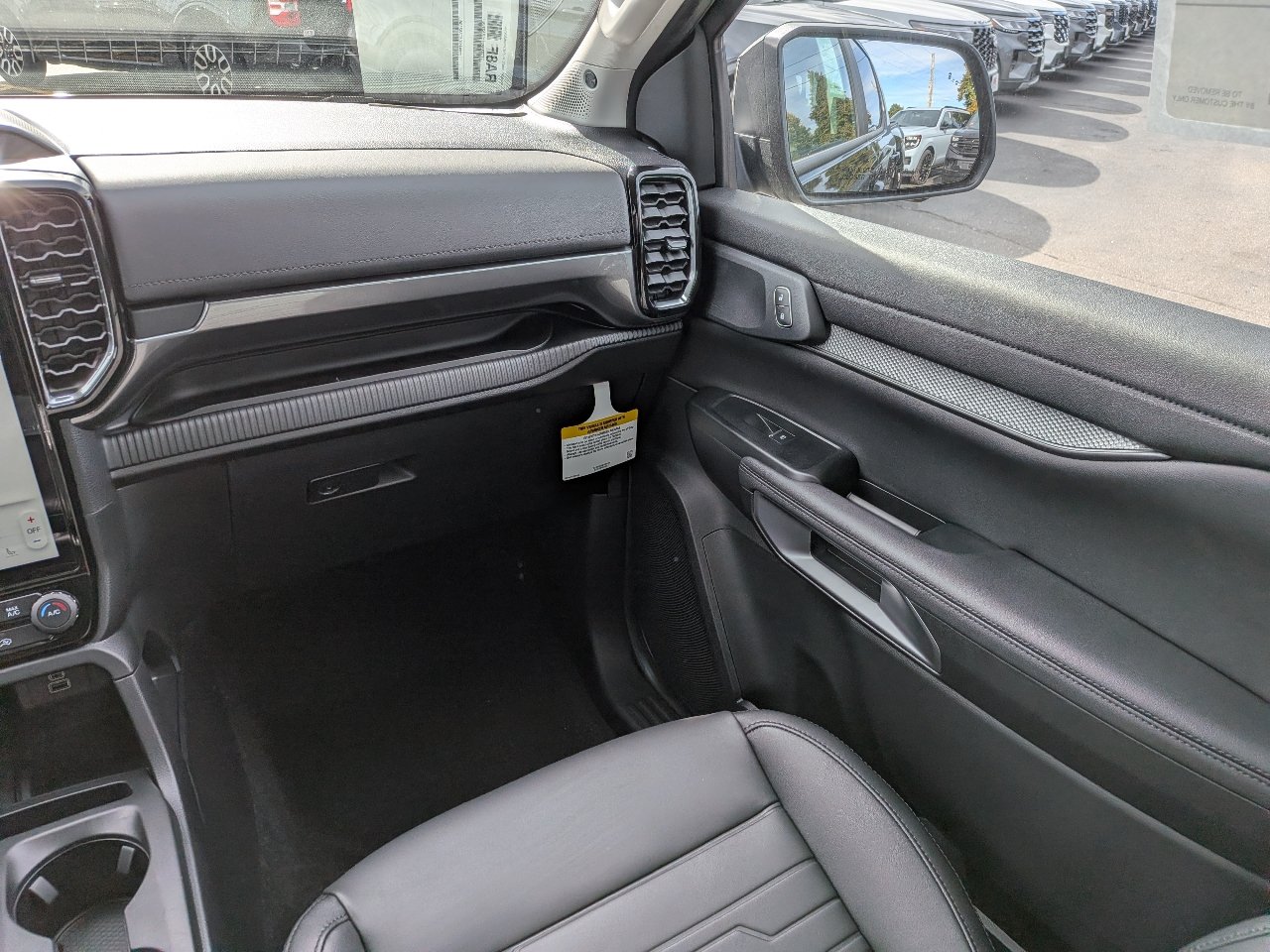 New 2026 Ford Ranger Lariat w/ Black Appearance Package AWD/4WD image 17