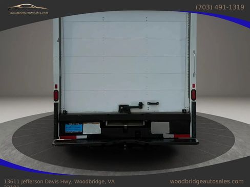 Used 2021 GMC Savana 3500 Extended w/ Power Convenience Package RWD image 5