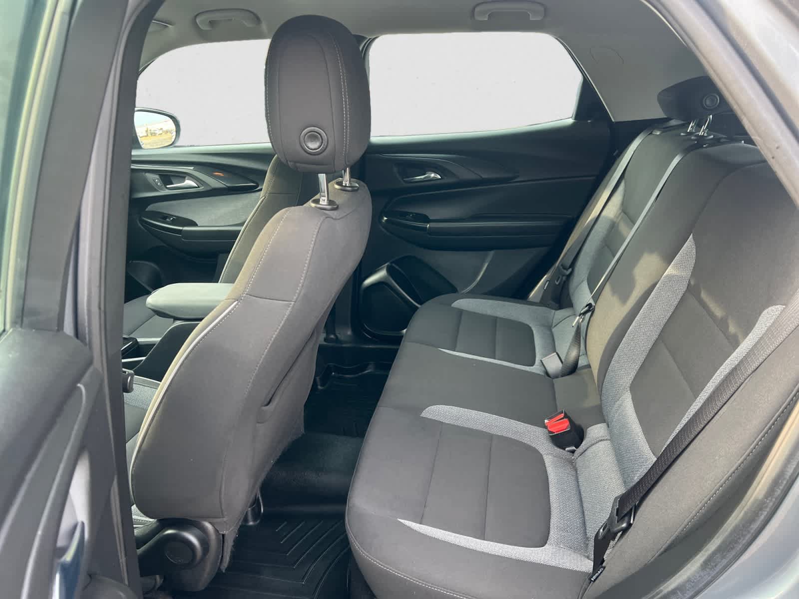 Used 2021 Chevrolet TrailBlazer LS AWD/4WD image 11