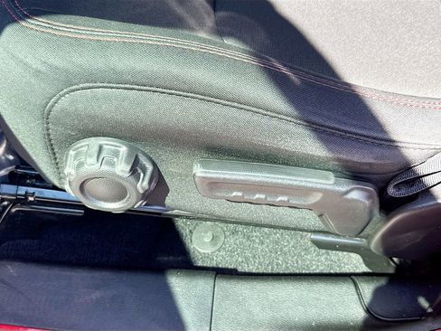 Used 2021 Jeep Wrangler Unlimited Rubicon image 21