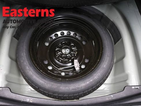 Used 2021 Toyota Camry SE FWD image 22