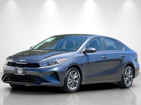 Used 2023 Kia Forte LXS FWD image 8