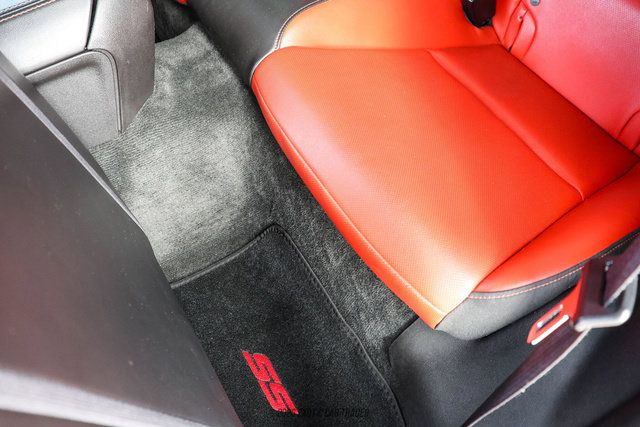 Used 2010 Chevrolet Camaro SS RWD image 34