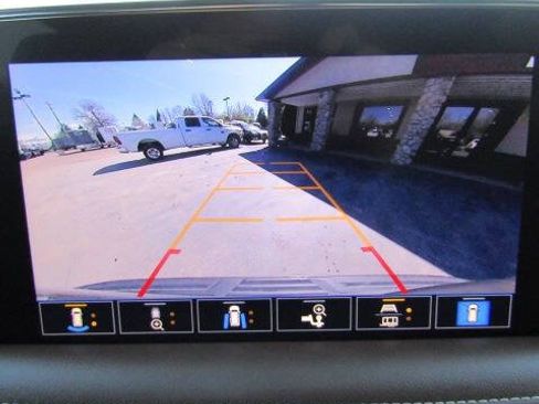 Used 2021 Chevrolet Tahoe High Country w/ Premium Package AWD/4WD image 17