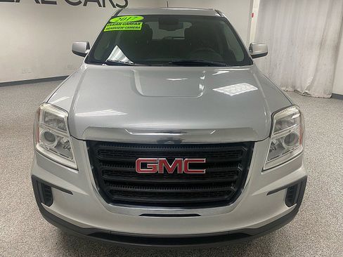 Used 2017 GMC Terrain SLE image 2