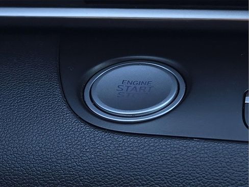 Used 2023 Hyundai Elantra SEL w/ Convenience Package image 15