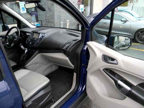 Used 2015 Ford Transit Connect Titanium image 23