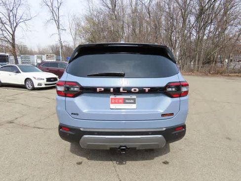 New 2026 Honda Pilot TrailSport image 5