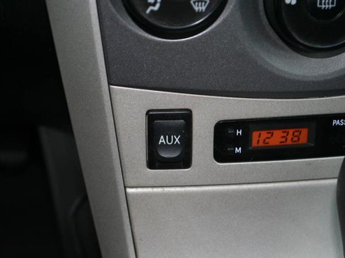 Used 2010 Toyota Corolla S image 18