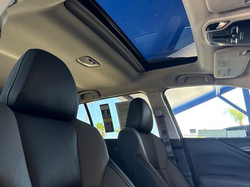 Used 2024 Subaru Outback Onyx Edition XT AWD/4WD image 16