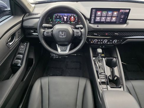 Used 2025 Honda Accord Touring image 13