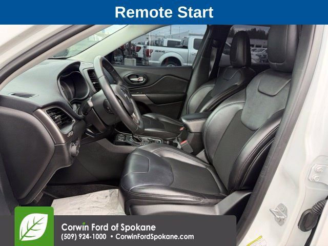 Used 2019 Jeep Cherokee Latitude Plus FWD image 2