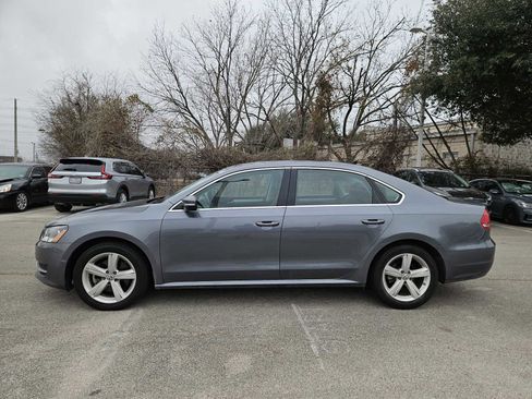 Used 2013 Volkswagen Passat 2.5 SE image 3