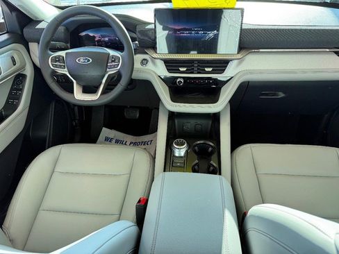 New 2026 Ford Explorer Active w/ Active Comfort Package image 11