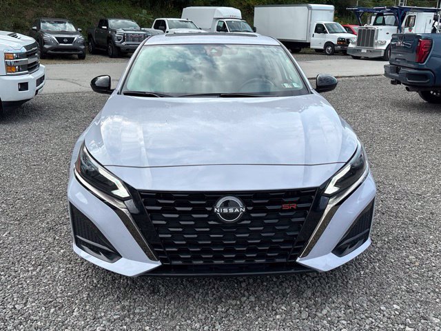 Certified 2024 Nissan Altima 2.5 SR w/ SR Premium Package AWD/4WD image 8
