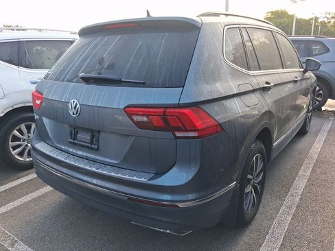 Used 2020 Volkswagen Tiguan SE w/ Panoramic Sunroof Package FWD image 10