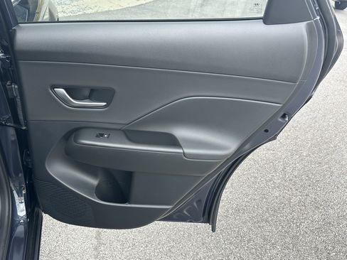 Used 2025 Hyundai Kona Limited image 18