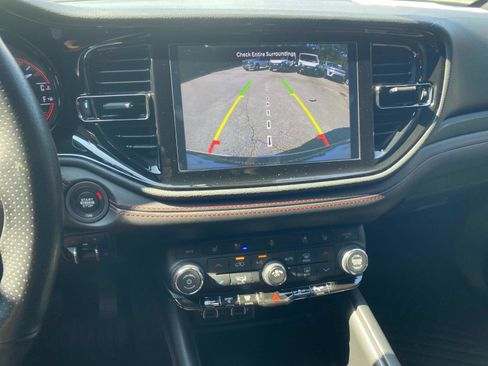 Used 2024 Dodge Durango GT RWD image 29
