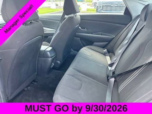 Used 2024 Hyundai Elantra SEL FWD image 27