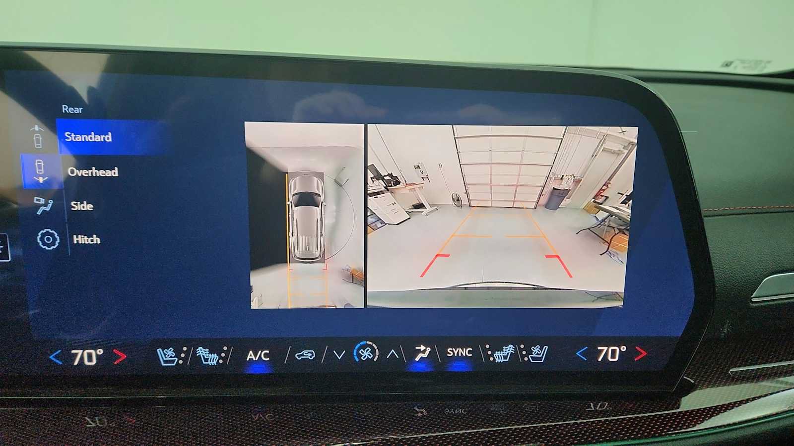 New 2027 Chevrolet Traverse RS FWD image 19
