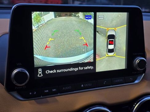 Used 2025 Nissan Sentra SV w/ SV Premium Package image 24