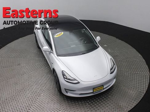 Used 2018 Tesla Model 3 Long Range RWD image 3