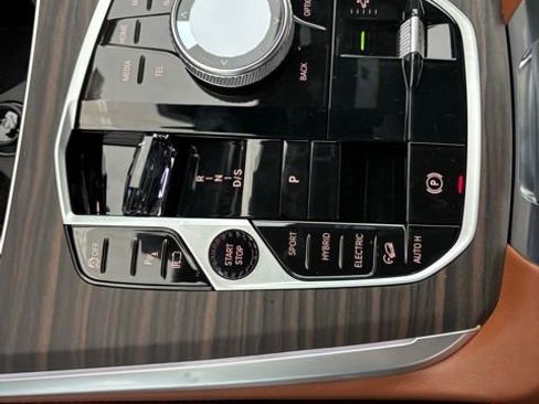 New 2026 BMW X5 xDrive50e image 13